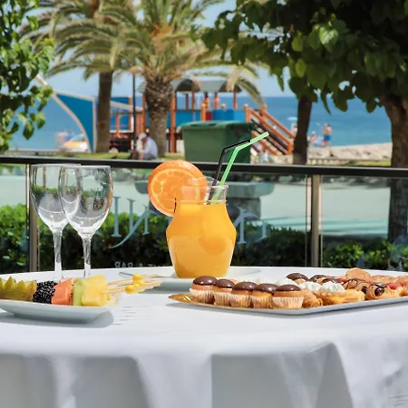 칼리폴리스 호텔 시체스