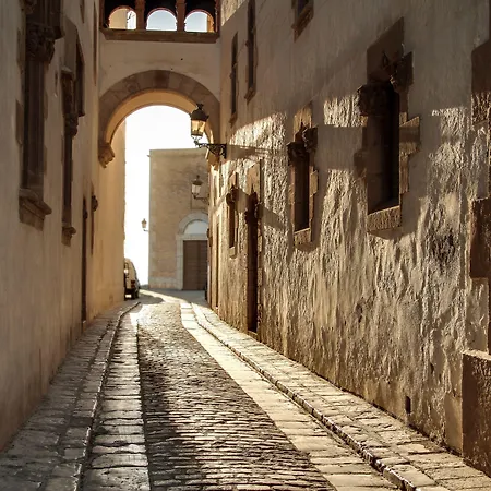 호텔 칼리폴리스 4*