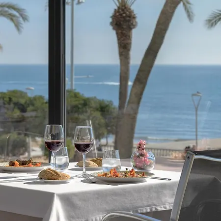 Hotell Calipolis 4*